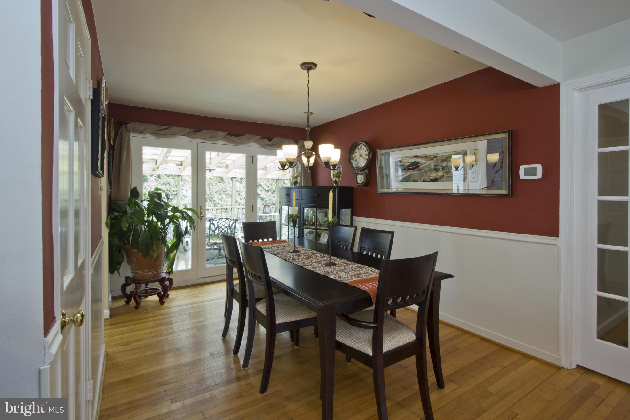 1471 Grandview Road Arnold, MD 21012 - Photo 9 of 30 Dining Room
