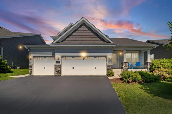 $575,000 | 603 Stonegate Circle, Waconia, MN 55387