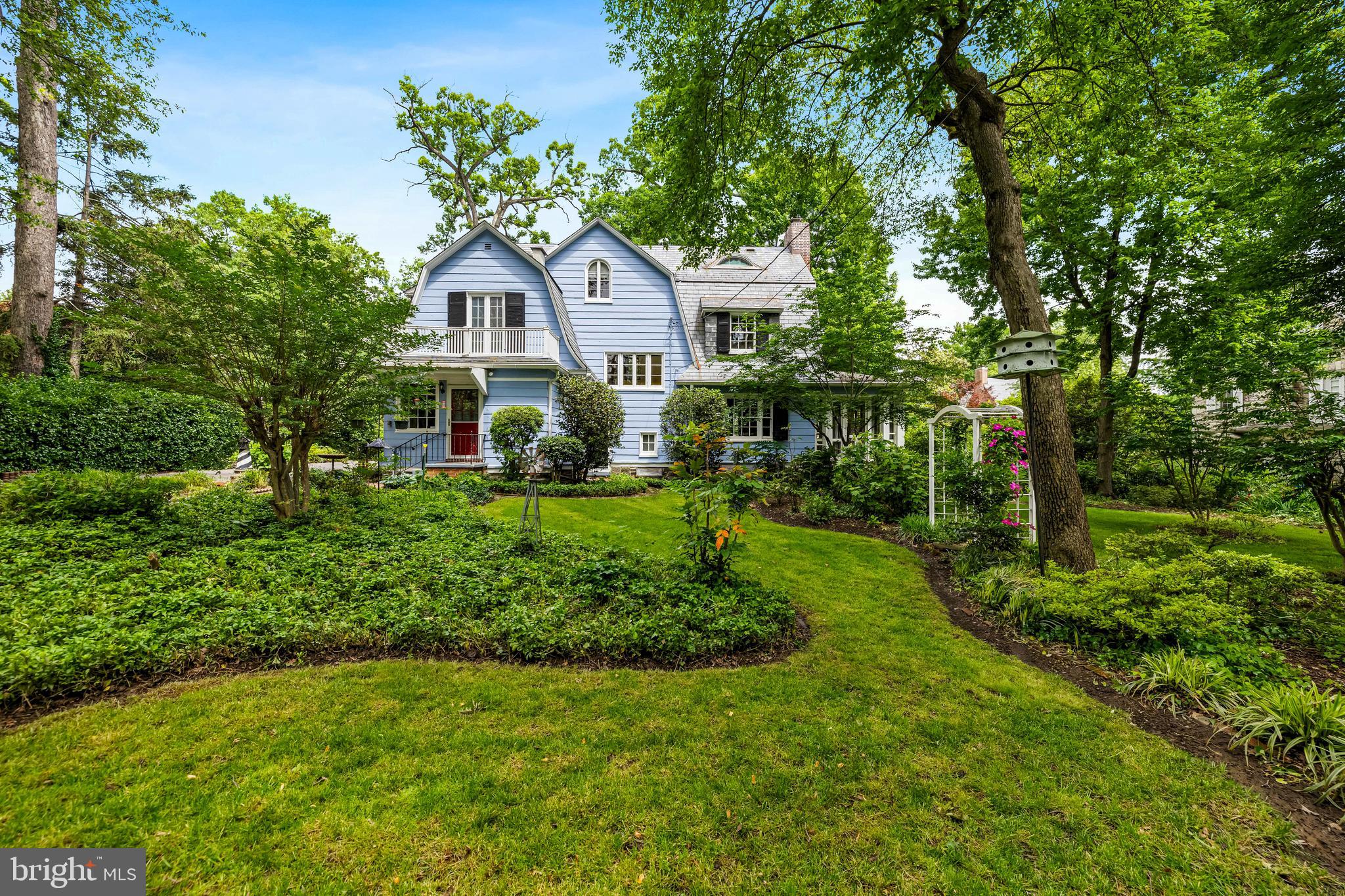 4406 Norwood Road Baltimore, MD 21218 - Photo 58 of 74 a front view of a house with garden