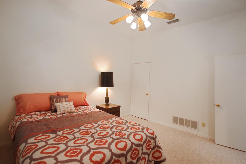 13896 County Road 3140 Tyler, TX 75706 - Photo 17 of 37