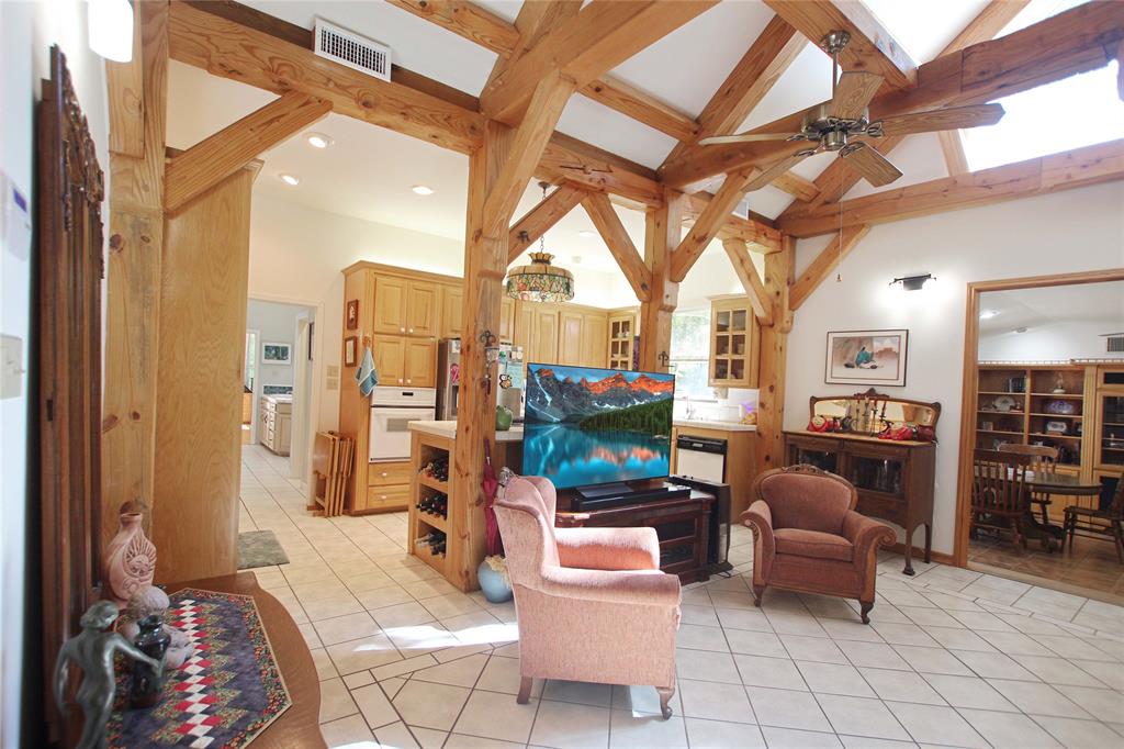 13896 County Road 3140 Tyler, TX 75706 - Photo 5 of 37