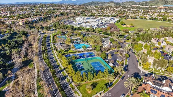 $840,000 | 35 Garrison Loop, Ladera Ranch, CA 92694