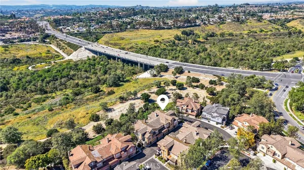 $840,000 | 35 Garrison Loop, Ladera Ranch, CA 92694