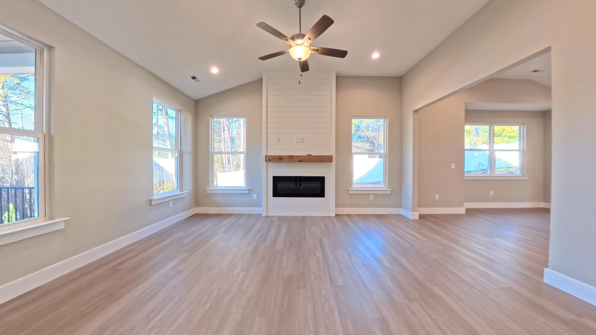 242 Red Hawk Drive Campobello, SC 29322 - Photo 5 of 36