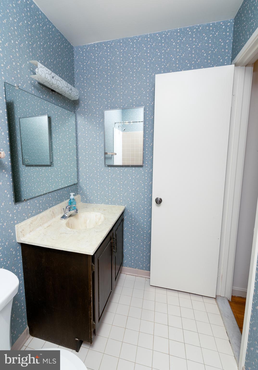 7952 Inverness Ridge Road Potomac, MD 20854 - Photo 23 of 35
