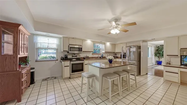 $673,000 | 844 Magellan Drive, Sarasota, FL 34243