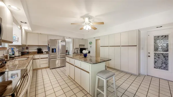 $673,000 | 844 Magellan Drive, Sarasota, FL 34243