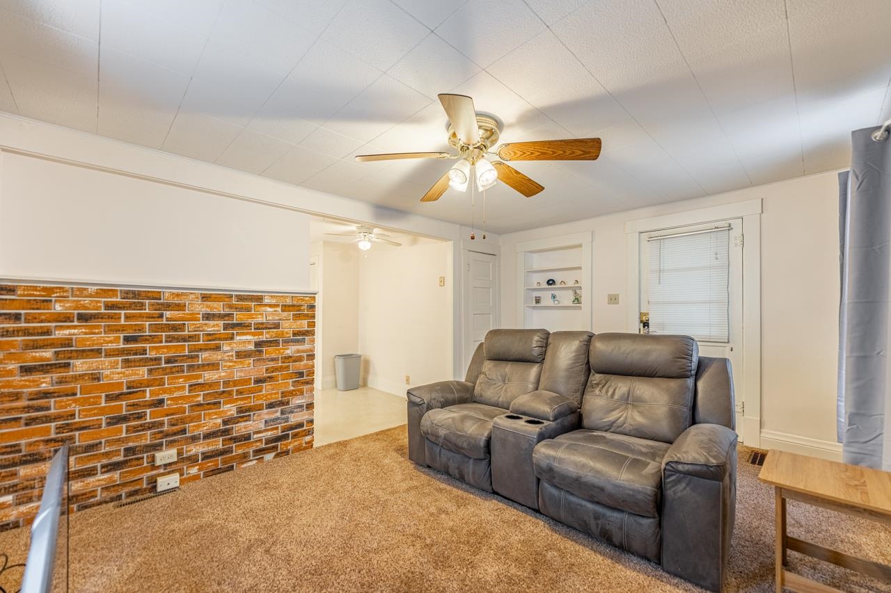 515 North 6th Street Rochelle, IL 61068 - Photo 22 of 54