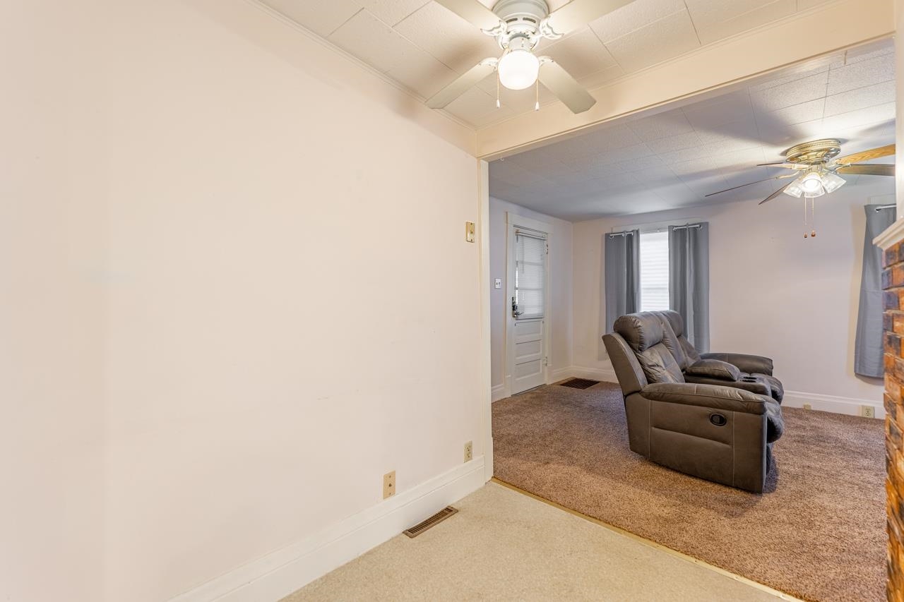 515 North 6th Street Rochelle, IL 61068 - Photo 25 of 54