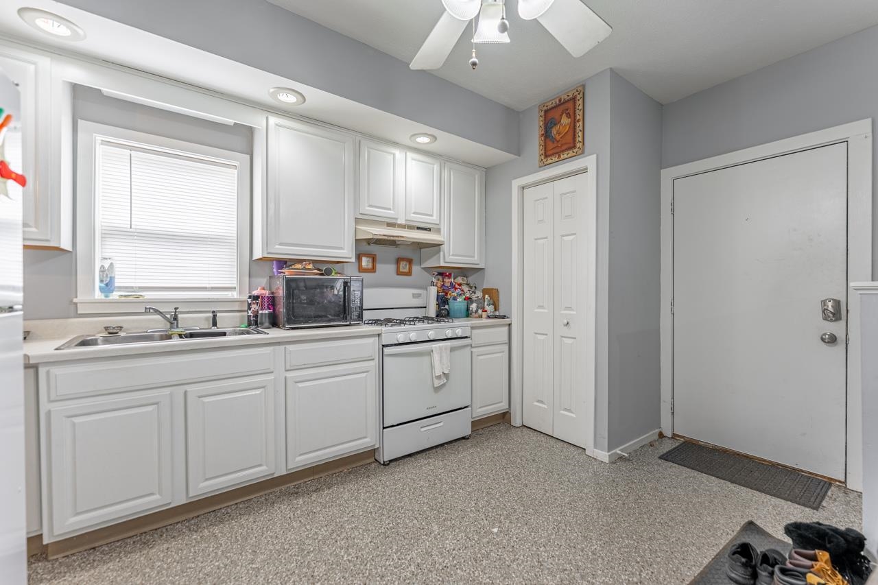 515 North 6th Street Rochelle, IL 61068 - Photo 40 of 54