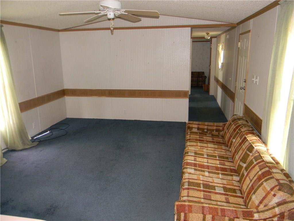 1152 Hartzell Road New Castle, PA 16105 - Photo 14 of 18 Living Room