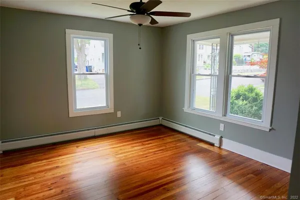 $1,700 | 15 Crofut Place, Unit 1, Danbury, CT 06810