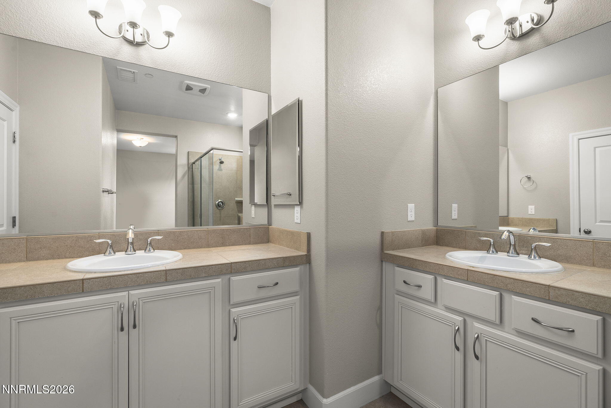 2032 Wind Ranch Road, Unit B Reno, NV 89521 - Photo 25 of 39 25-web-or-mls-_DSC1710