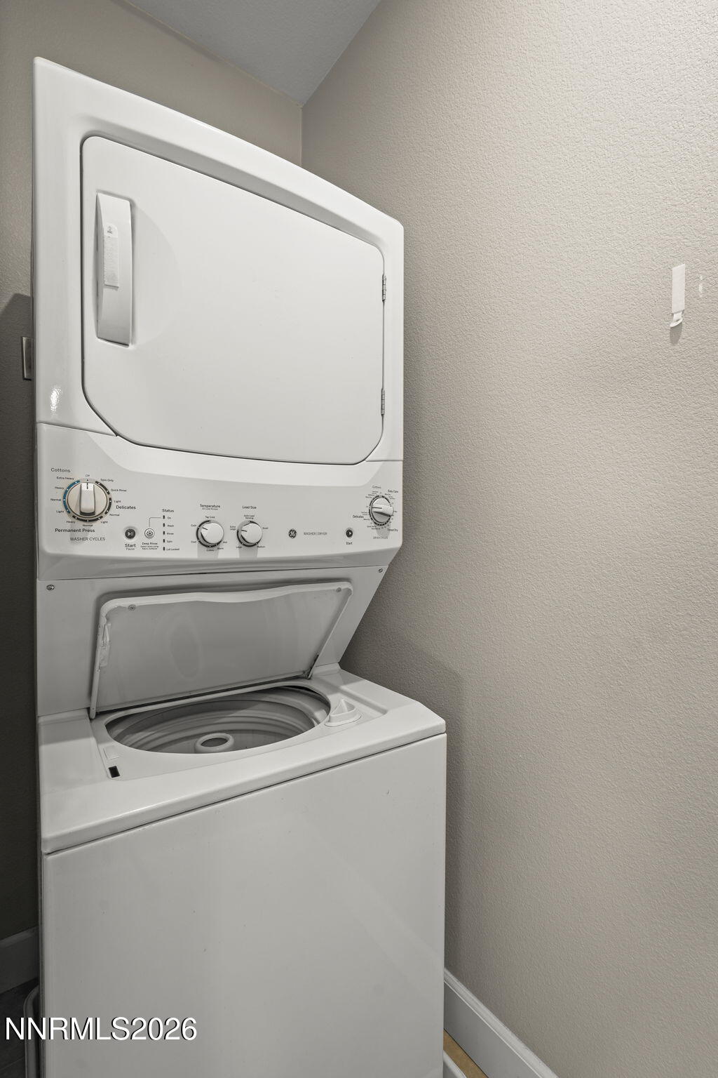 2032 Wind Ranch Road, Unit B Reno, NV 89521 - Photo 29 of 39 29-web-or-mls-_DSC1750