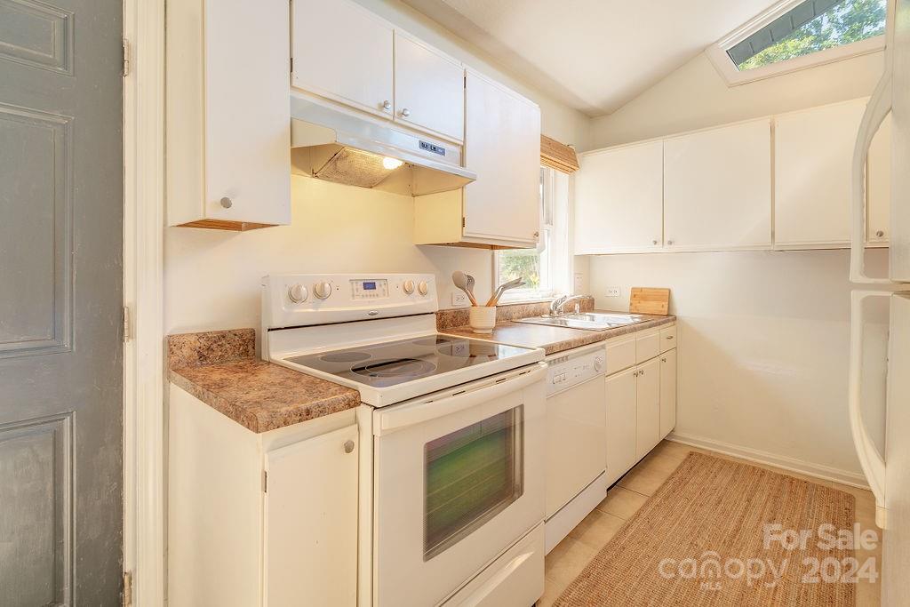 32 Winthrop Road Asheville, NC 28806 - Photo 14 of 29 Gallery Image 14