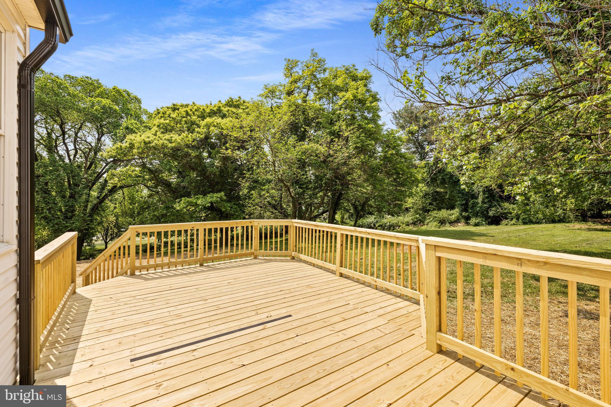 3533 Stansbury Mill Road Phoenix, MD 21131 - Photo 42 of 47 a view of balcony with wooden floor and fence