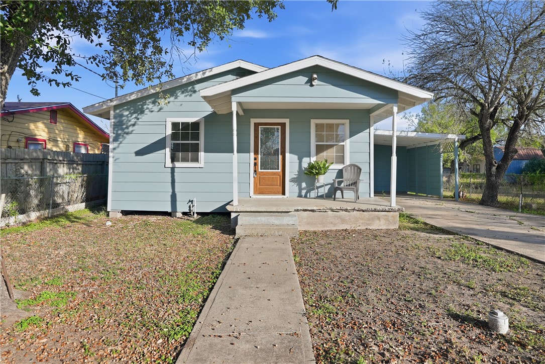 109 Dewey Avenue Alice, TX 78332 - Photo 2 of 28