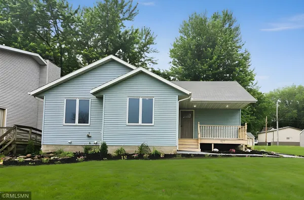 $269,900 | 917 North Valley Street, New Ulm, MN 56073