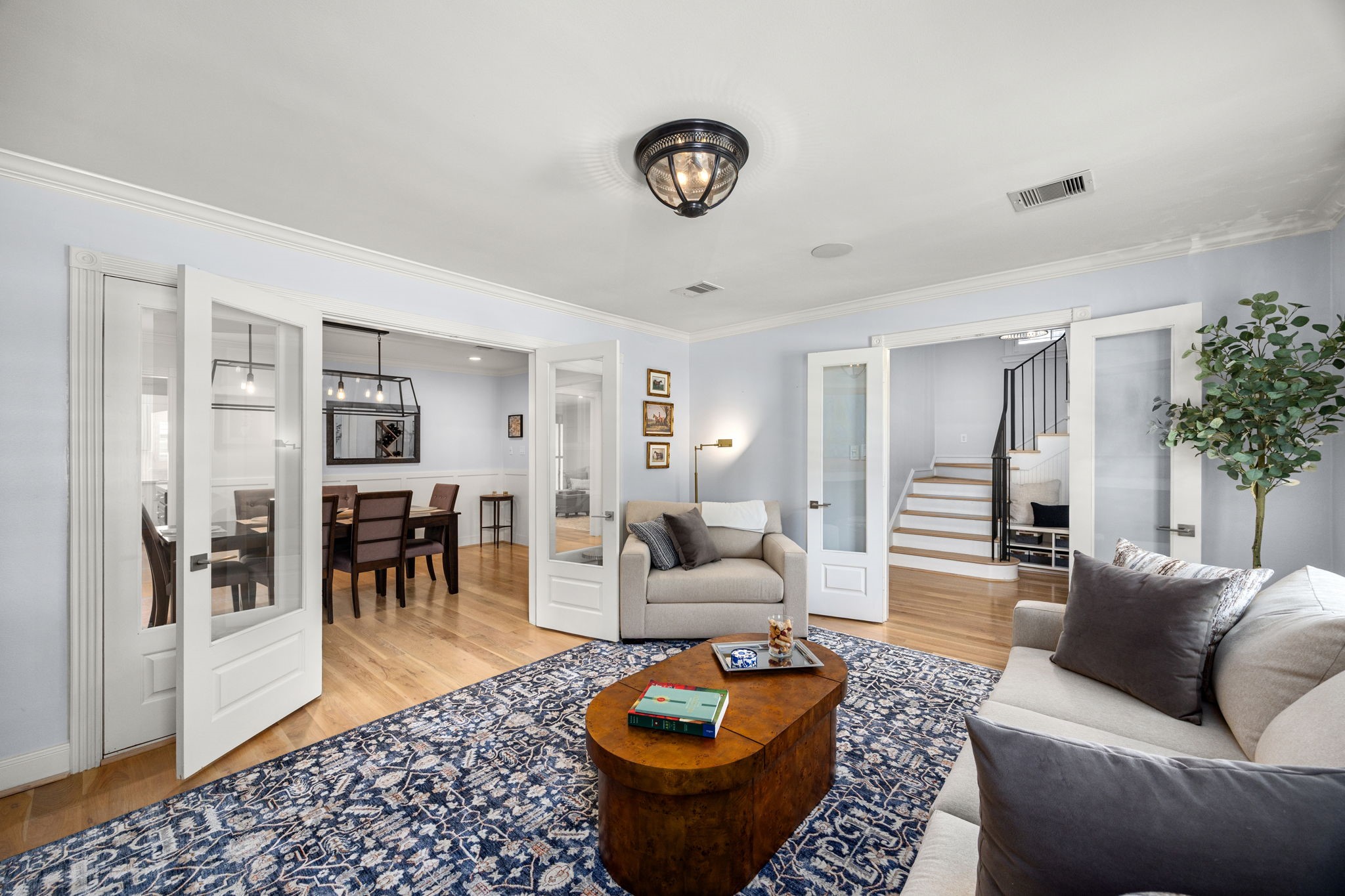 1741 Banks Street Houston, TX 77098 - Photo 10 of 50