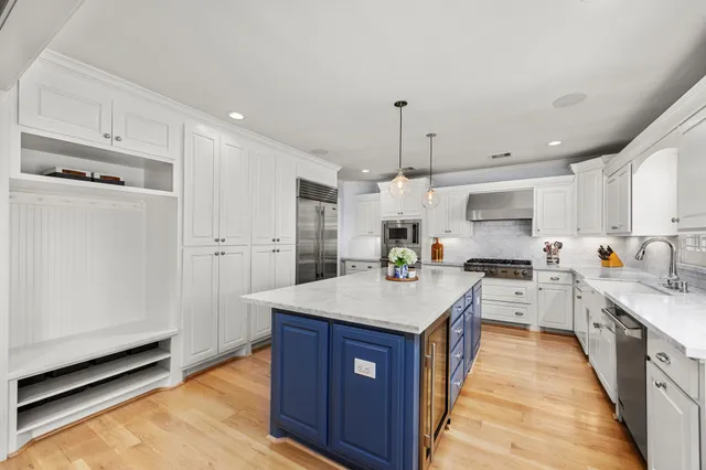 $1,699,000 | 1741 Banks Street, Houston, TX 77098