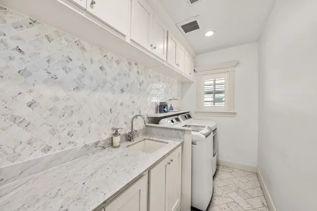 $1,699,000 | 1741 Banks Street, Houston, TX 77098