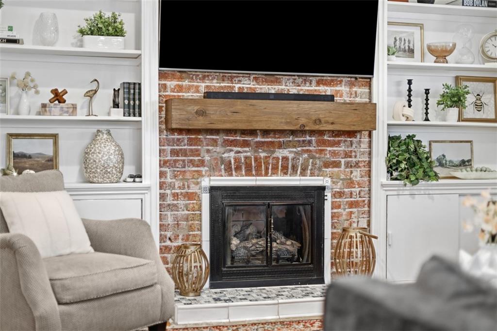 813 Academy Place Pittsburgh, PA 15243 - Photo 8 of 25