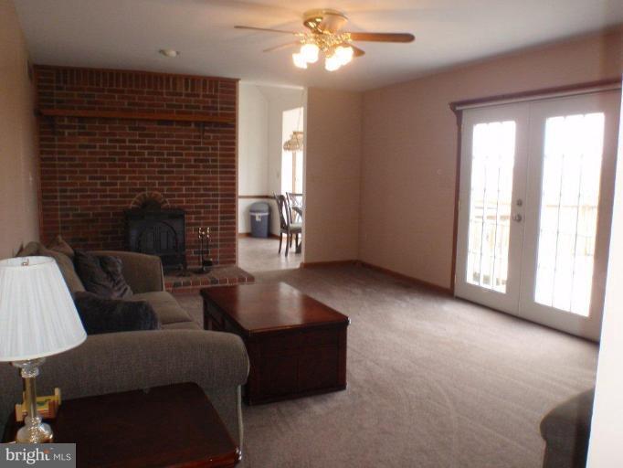 1420 Wakefield Valley Road New Windsor, MD 21776 - Photo 12 of 30 Family Room
