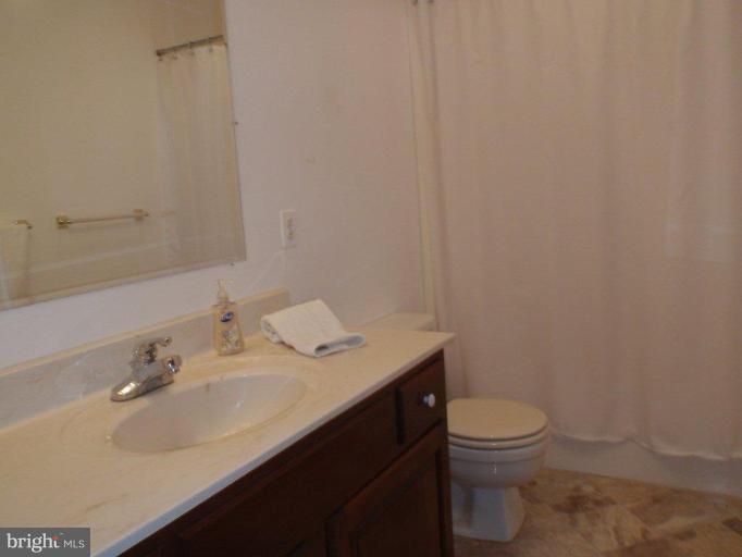 1420 Wakefield Valley Road New Windsor, MD 21776 - Photo 24 of 30 Bath #2