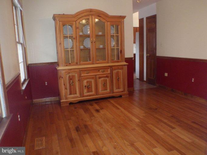 1420 Wakefield Valley Road New Windsor, MD 21776 - Photo 5 of 30 Dining Room