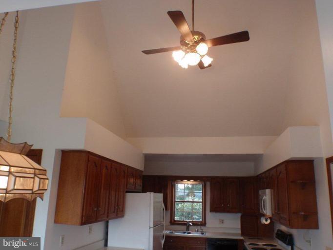 1420 Wakefield Valley Road New Windsor, MD 21776 - Photo 8 of 30 Kitchen #3