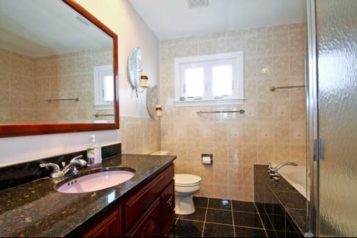 1200 West Higgins Ave Park Ridge, Unit A Park Ridge, IL 60068 - Photo 8 of 10