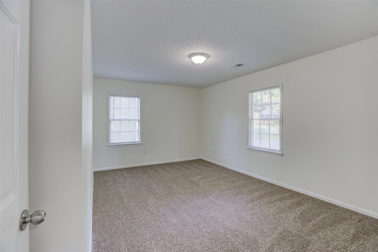 2343 Lynnfield Road Memphis, TN 38119 - Photo 12 of 23 Gallery Image 12