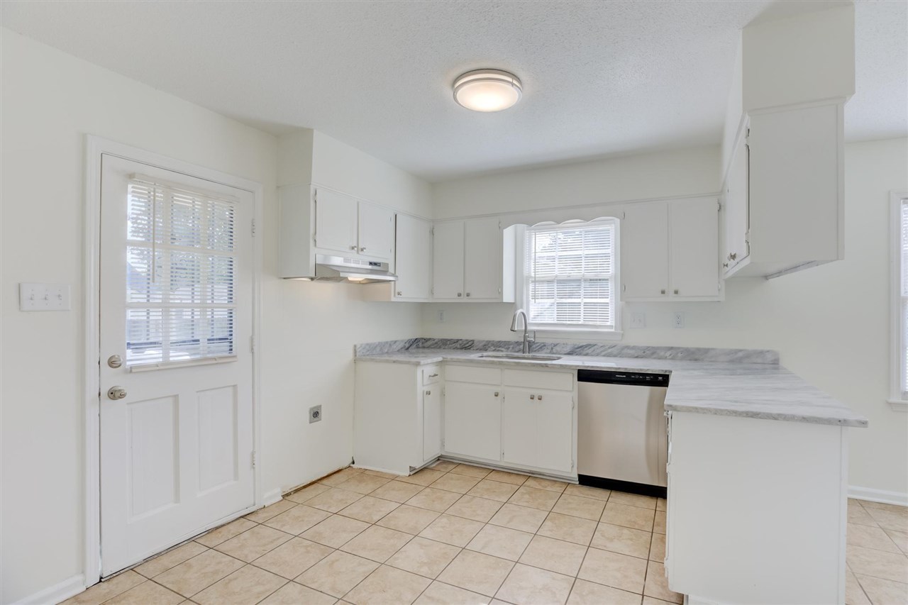 2343 Lynnfield Road Memphis, TN 38119 - Photo 8 of 23 Gallery Image 8