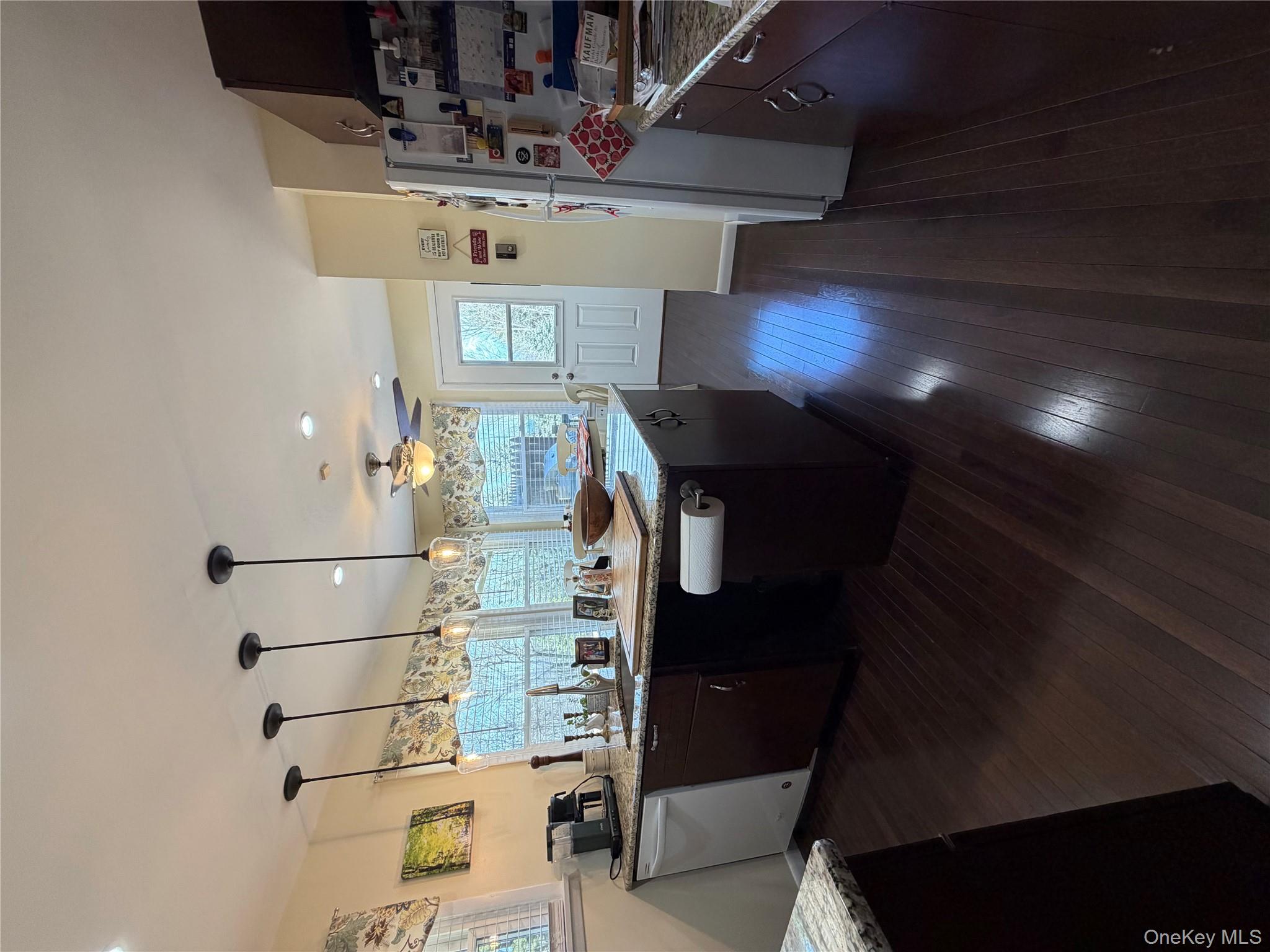 329 Mountain Road Bloomingburg, NY 12721 - Photo 10 of 20