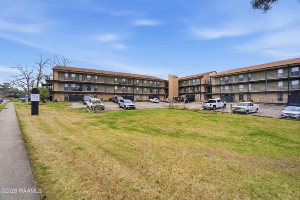 $90,000 | 701 South College Road, Unit 307, Lafayette, LA 70503