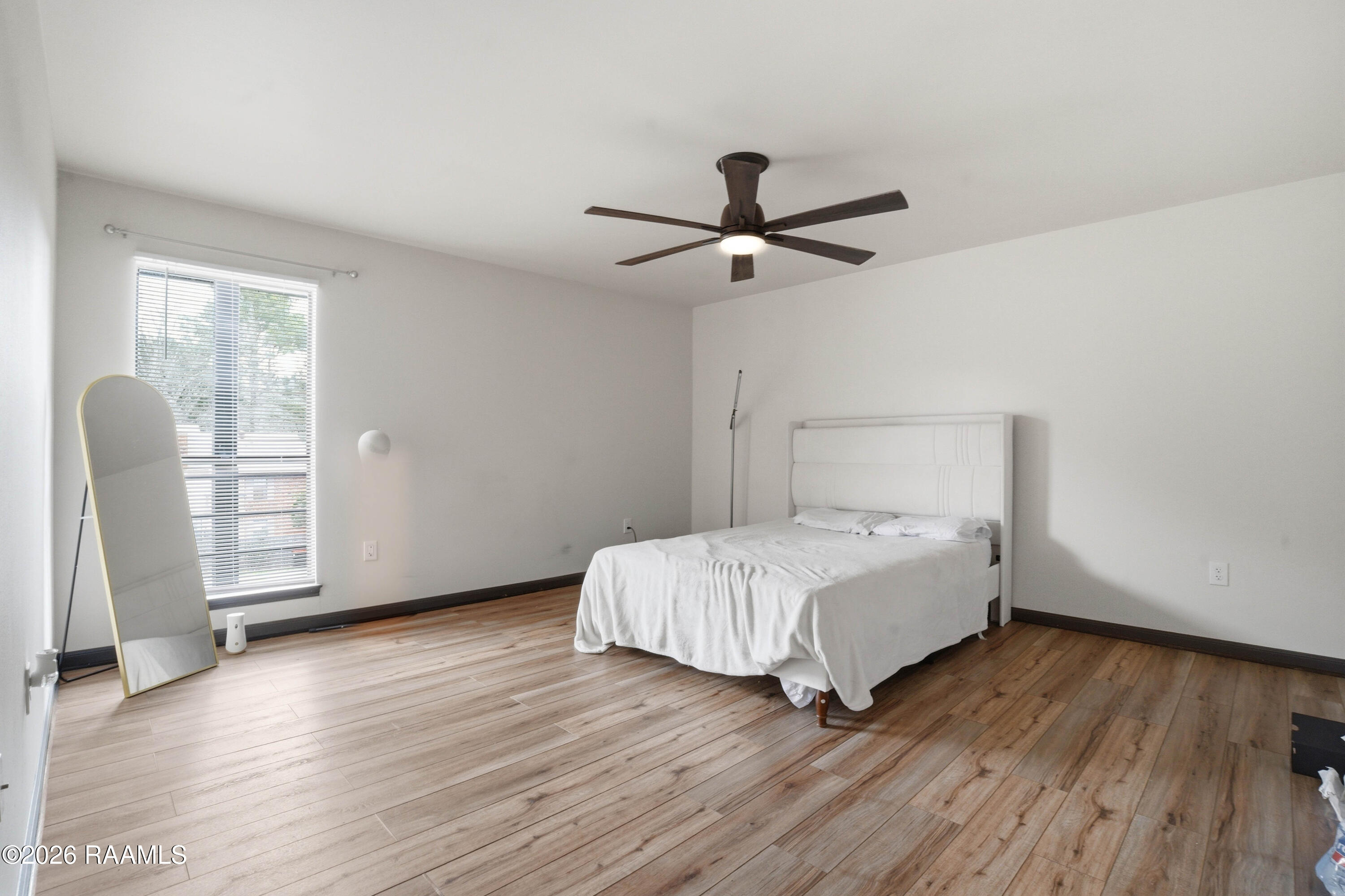 701 South College Road, Unit 307 Lafayette, LA 70503 - Photo 3 of 12 Large Bedroom w/ Full Bath