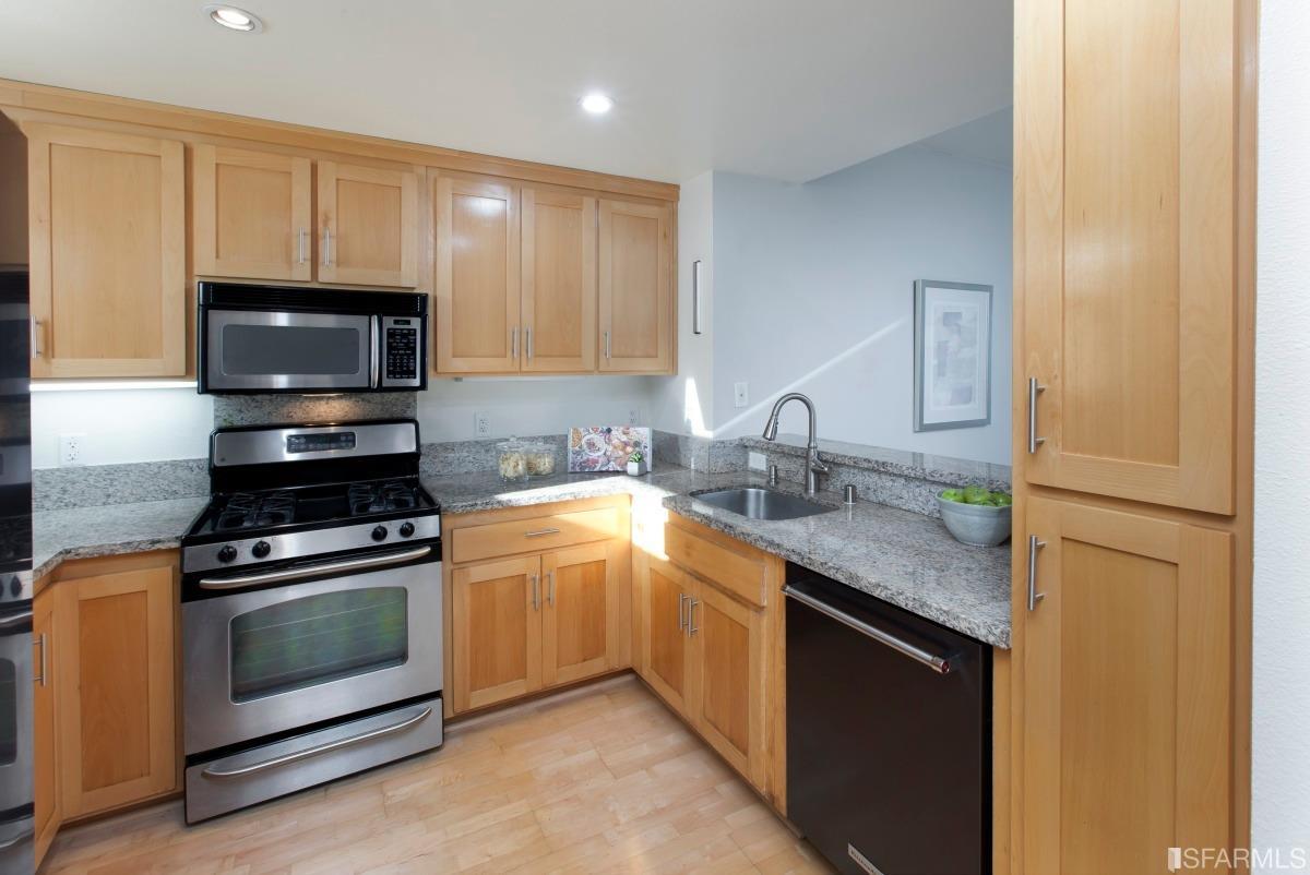 501 Crescent Way, Unit 5407 San Francisco, CA 94134 - Photo 7 of 22