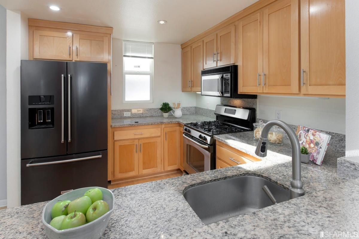 501 Crescent Way, Unit 5407 San Francisco, CA 94134 - Photo 9 of 22