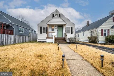 $299,999 | 2619 Canterbury Road, Parkville, MD 21234