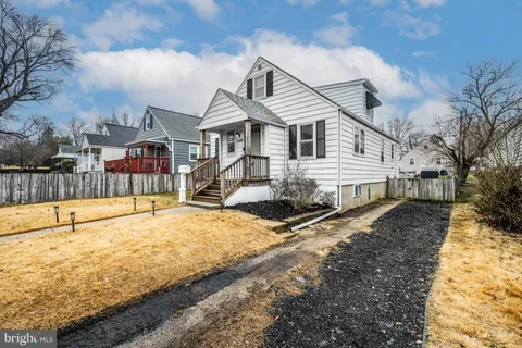 $299,999 | 2619 Canterbury Road, Parkville, MD 21234