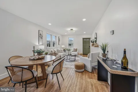 $299,999 | 2619 Canterbury Road, Parkville, MD 21234