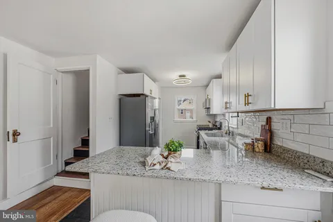 $299,999 | 2619 Canterbury Road, Parkville, MD 21234