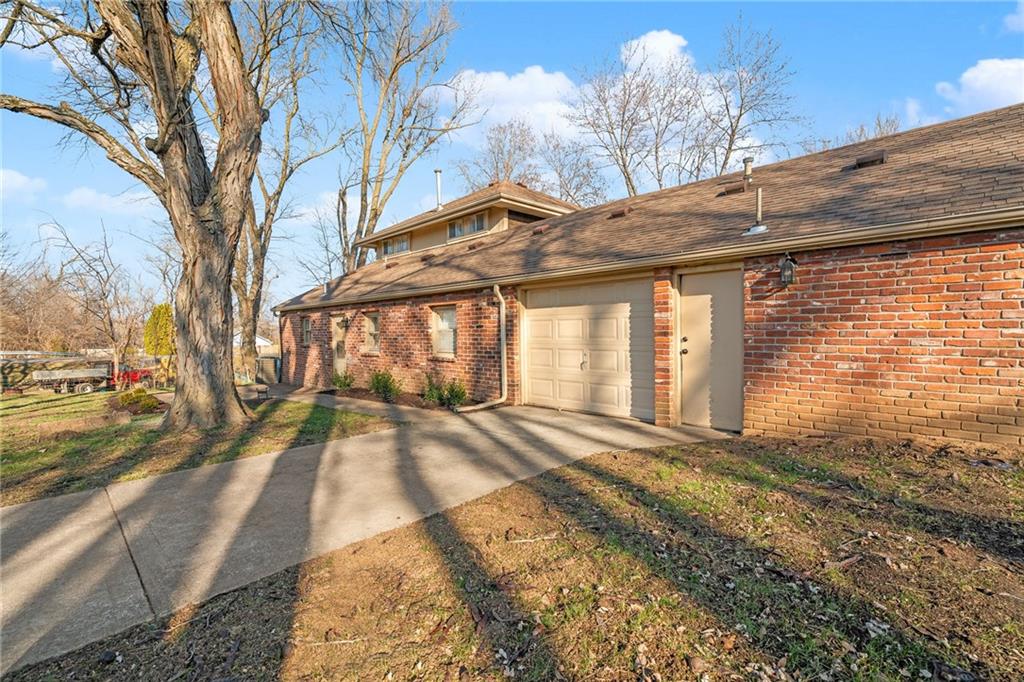 8320 Kickapoo Street De Soto, KS 66018 - Photo 20 of 29