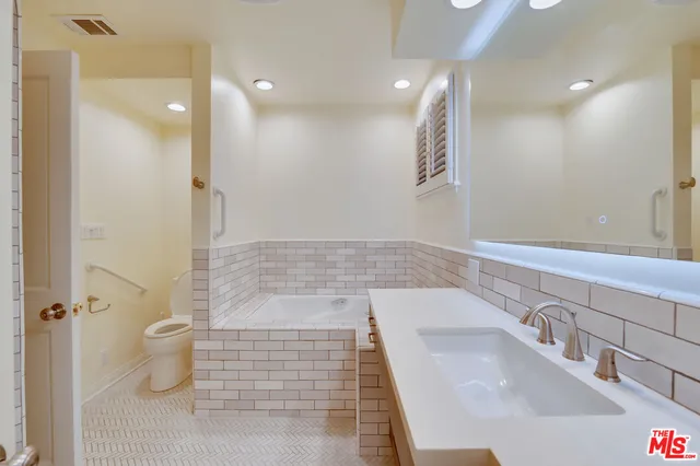 $14,500 | 12219 Octagon Street, Los Angeles, CA 90049