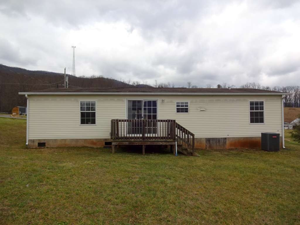 199 Panhandle Road Elizabethton, TN 37643 - Photo 11 of 26 Photo 11