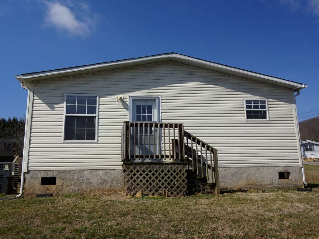 199 Panhandle Road Elizabethton, TN 37643 - Photo 3 of 26 Photo 3