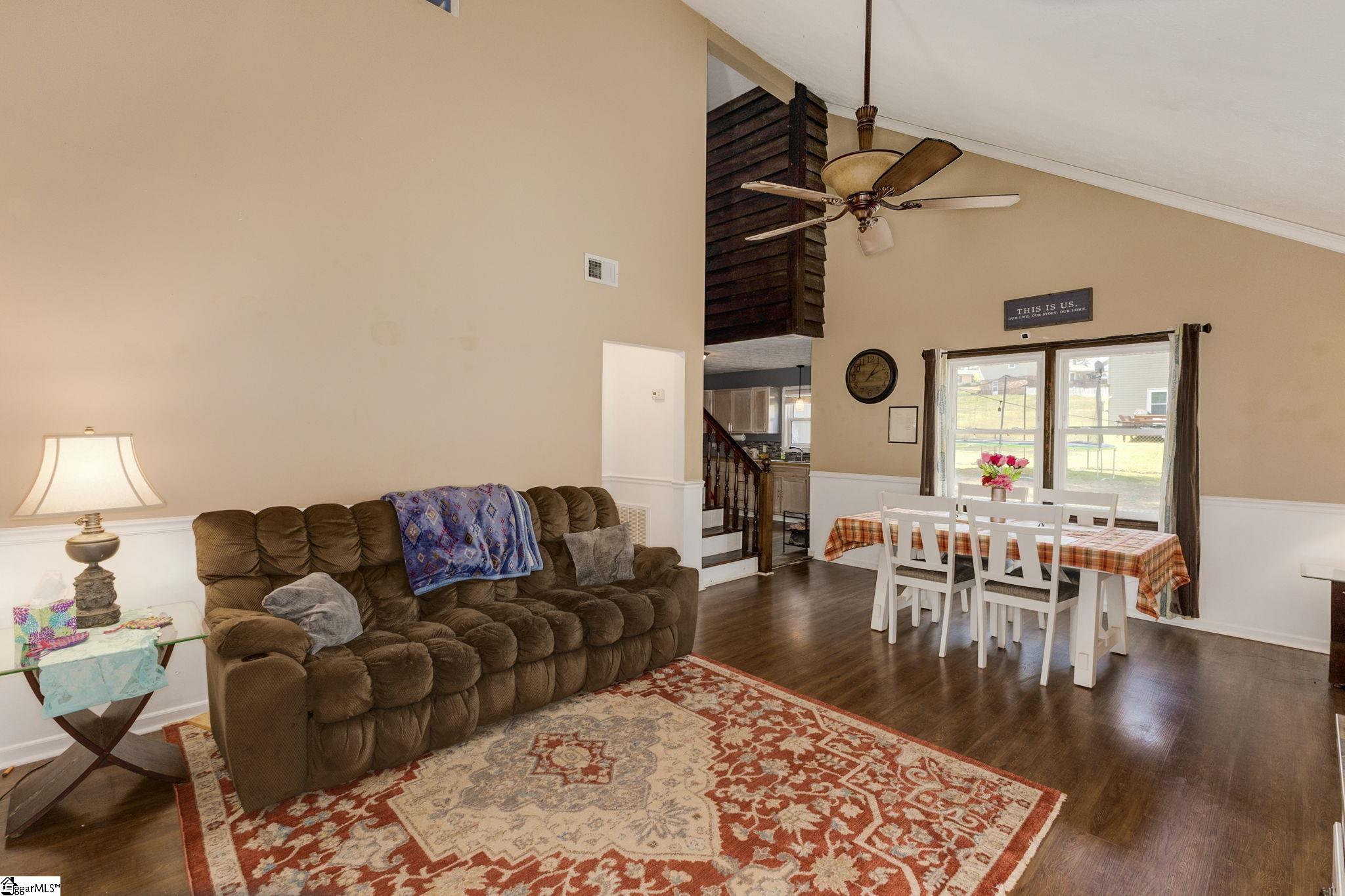 926 Smith Grove Road Easley, SC 29640 - Photo 5 of 20