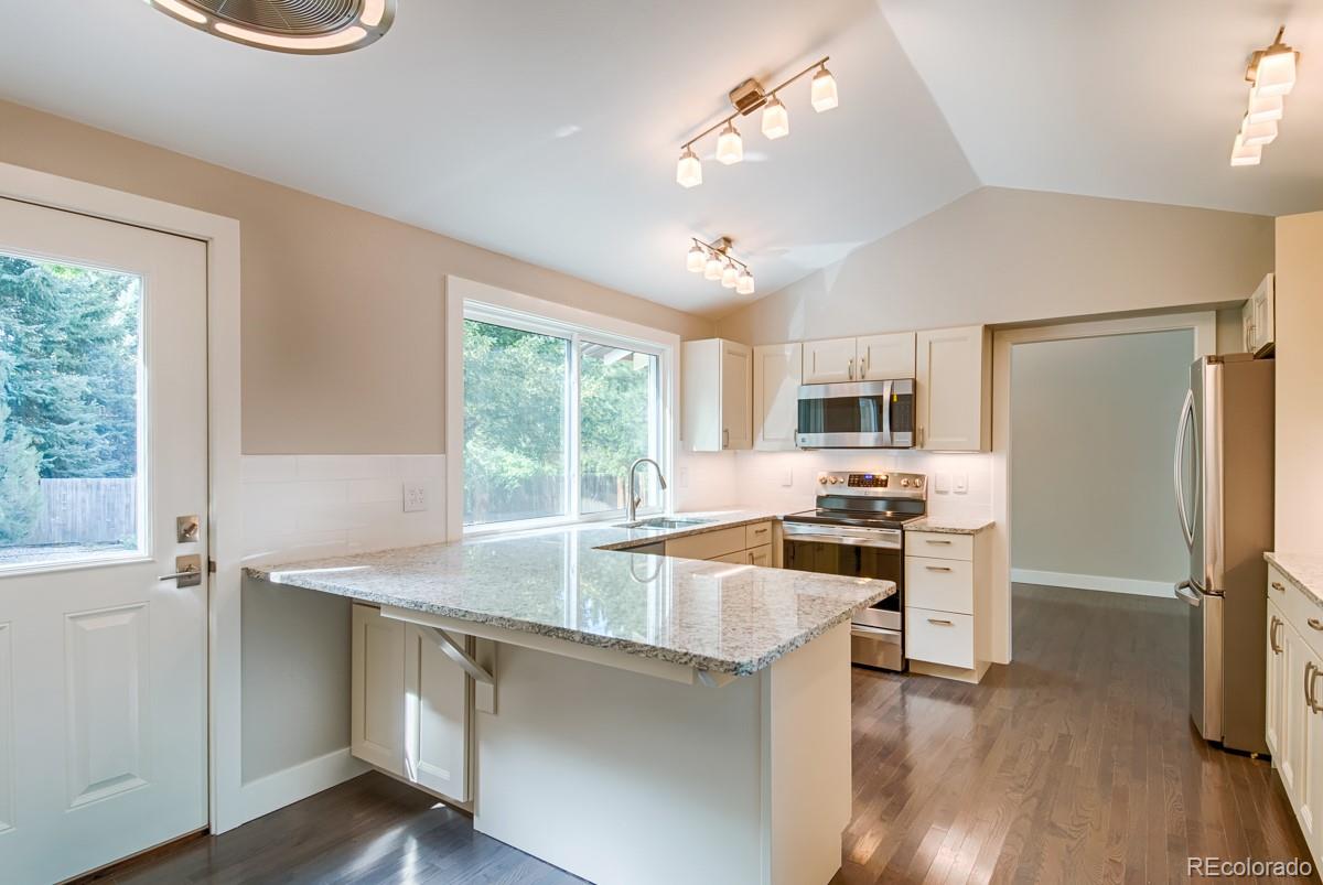 6898 Harvest Road Boulder, CO 80301 - Photo 13 of 35 Gallery Image 13