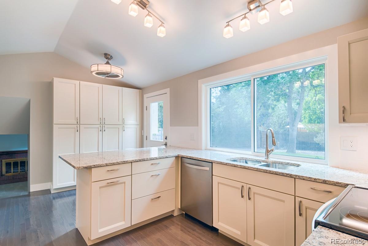 6898 Harvest Road Boulder, CO 80301 - Photo 15 of 35 Gallery Image 15