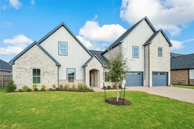 $889,000 | 4717 Legendary Drive, College Station, TX 77845